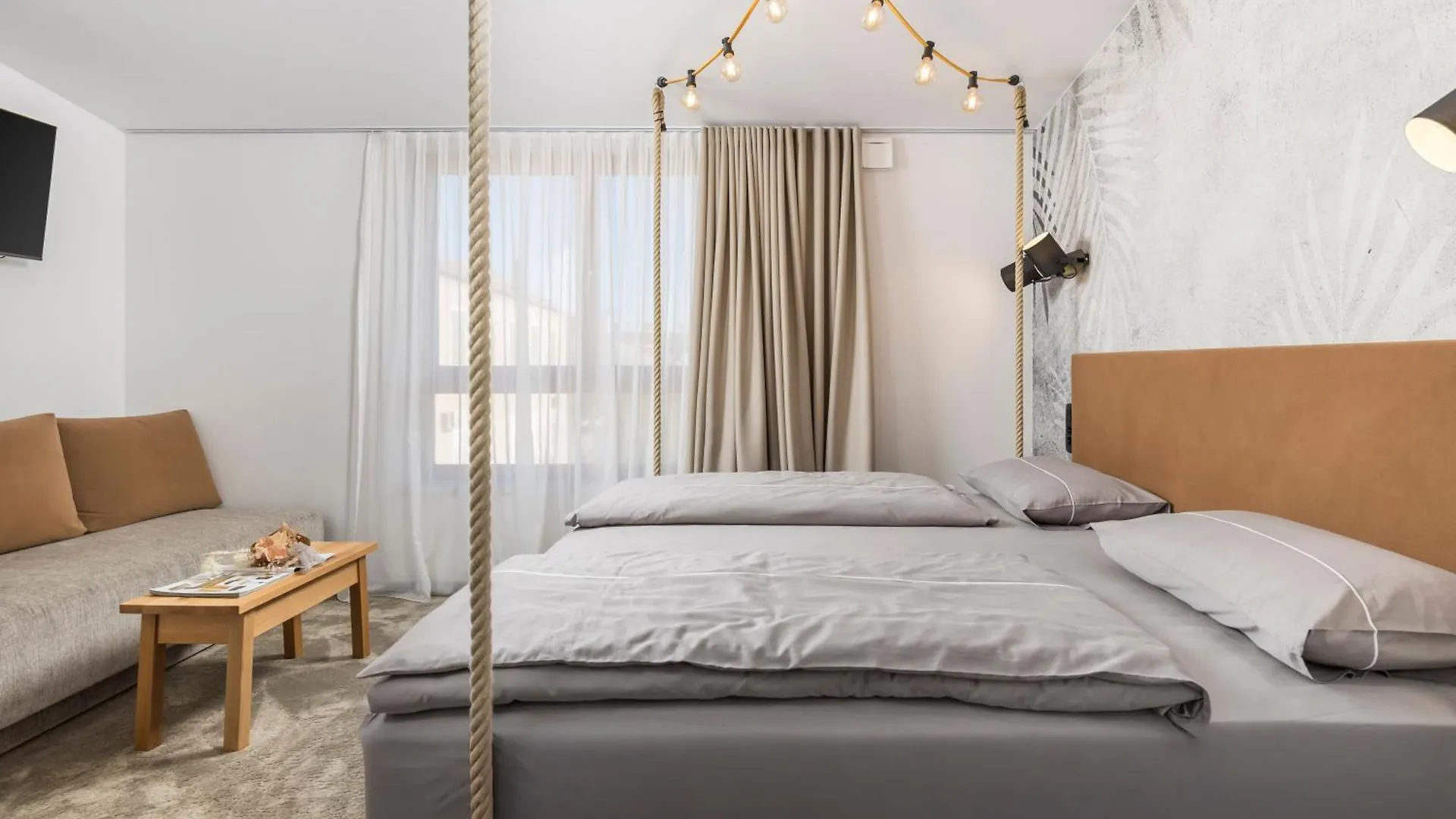 Pula Residence Rooms And Apartments Old City Center