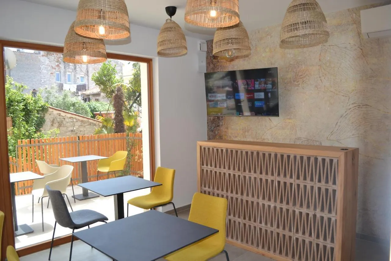 Pula Residence Rooms And Apartments Old City Center 0*,